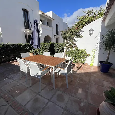 - Playa - De 2 Con Terrazas Al Lado Del Mar Al7 * Estepona